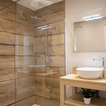 Confort Au Coeur D'antibes Антиб