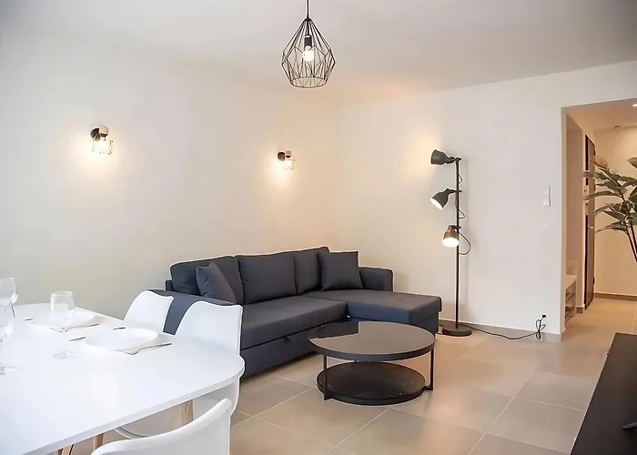 Confort Au Coeur D'antibes Apartment *